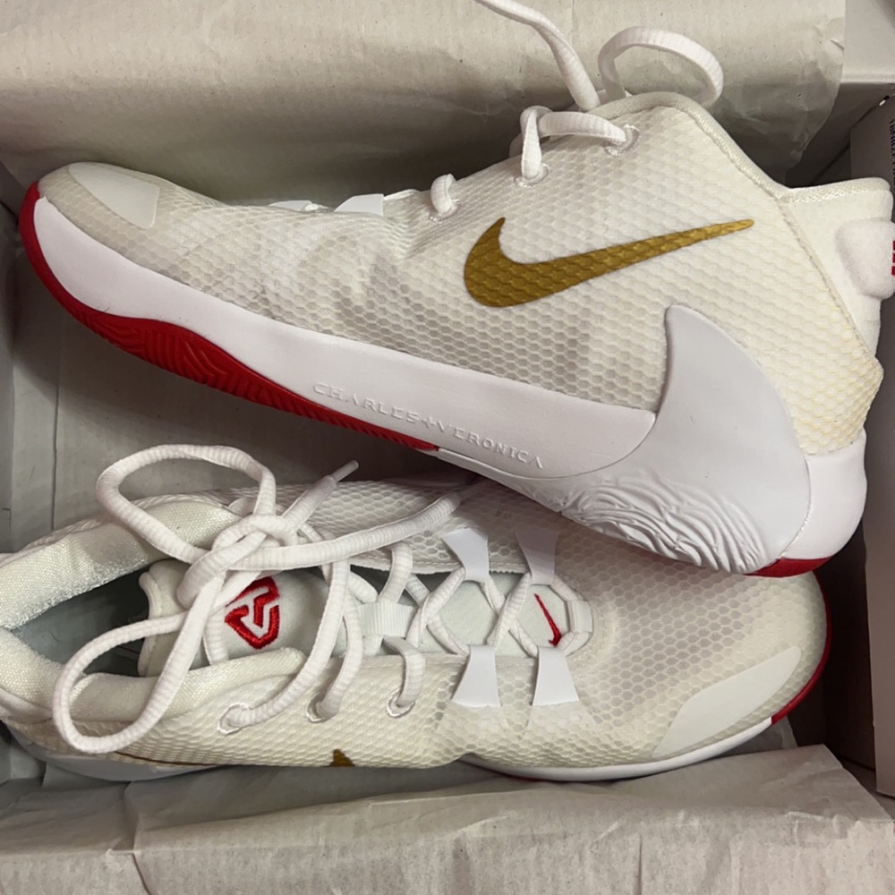 Brand New Nike Freak 1 GS Roses